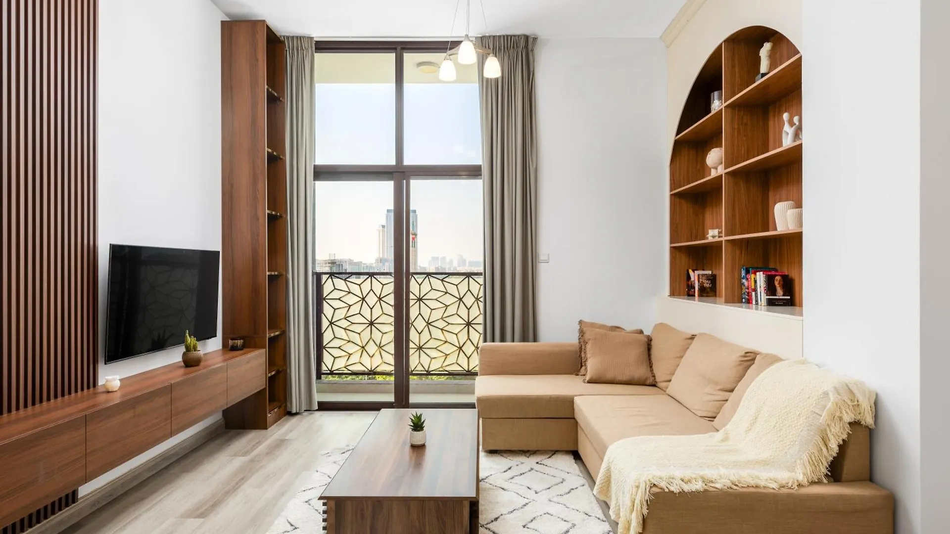 Waves - Elegant 1Br Near Metro & Dubai Creek Harbour Lägenhet